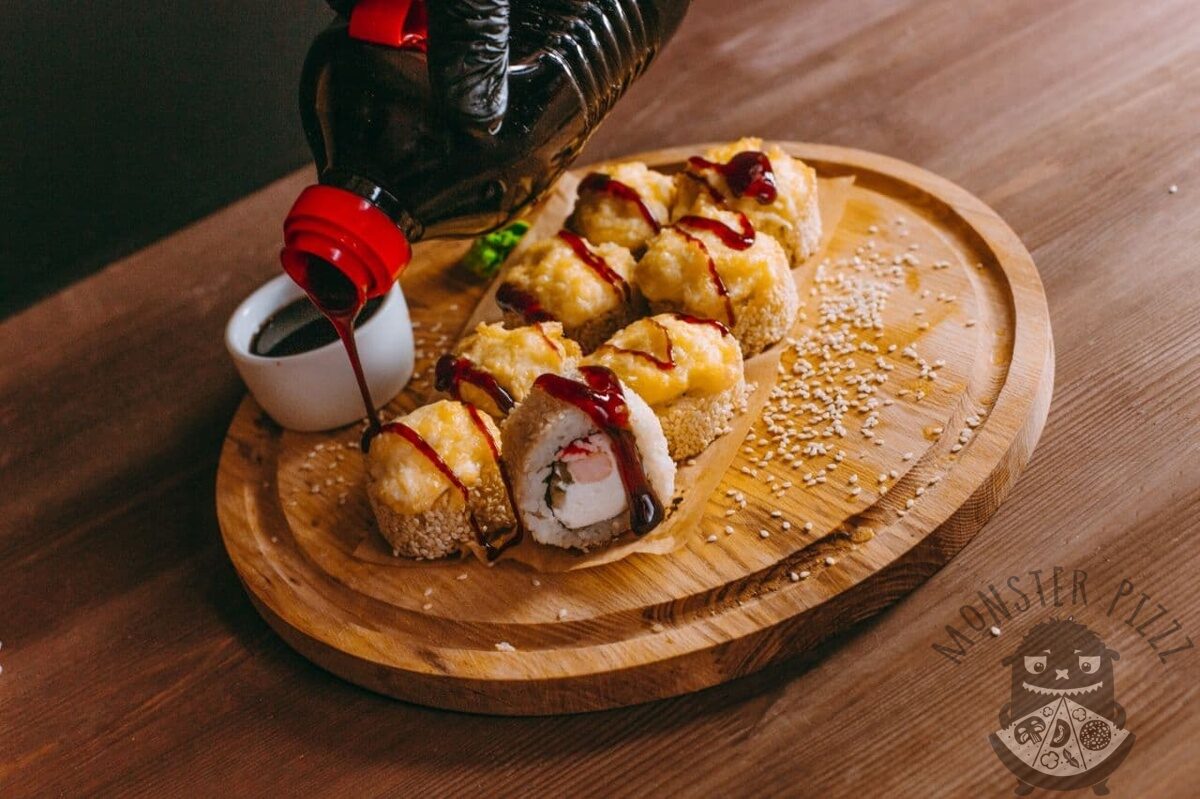 Запеченный ролл с креветкой и крабом (415г.)